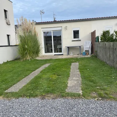 Maison Avec Terrasse Et Jardin A 600m De La Holiday home
