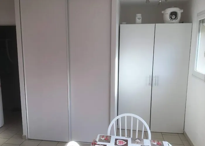 Hébergement de vacances Maison Avec Terrasse Et Jardin à 600m De La *